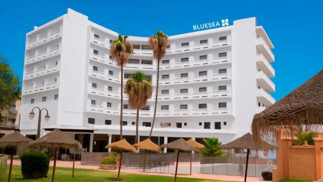 21.05 avion Bucuresti, Spania - Costa del Sol - Malaga Torremolinos, Bluesea Costa Serena (Ex. Royal Costa) 694 EURO, 7 nopti, Mic dejun inclus