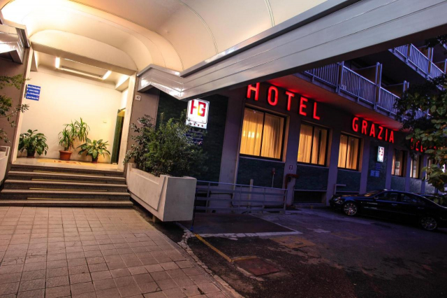 22.06 avion Bucuresti, Italia - Sardinia Sassari, Hotel Grazia Deledda 969 EURO, 7 nopti, Mic dejun inclus