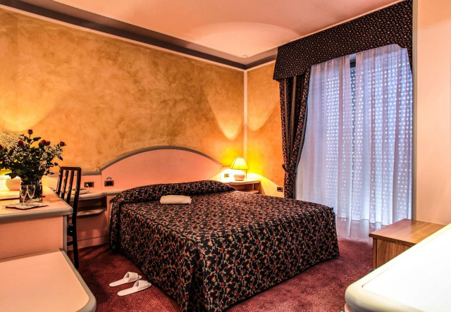 15.06 avion Bucuresti, Italia - Sardinia Sassari, Hotel Grazia Deledda 959 EURO, 7 nopti, Mic dejun inclus