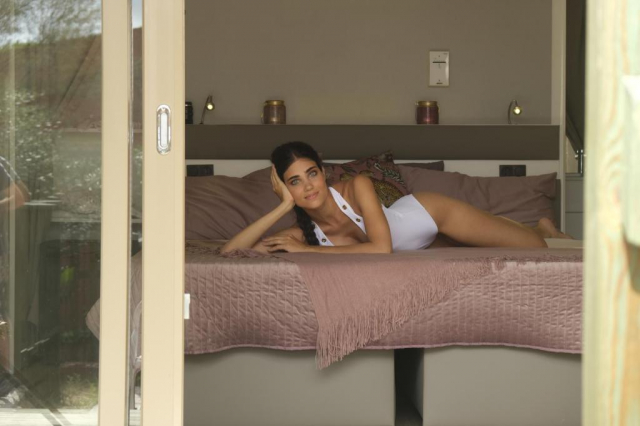 15.06 avion Bucuresti, Italia - Sardinia Alghero, Villaggio Camping Torre Del Porticciolo 704 EURO, 7 nopti, Fara masa