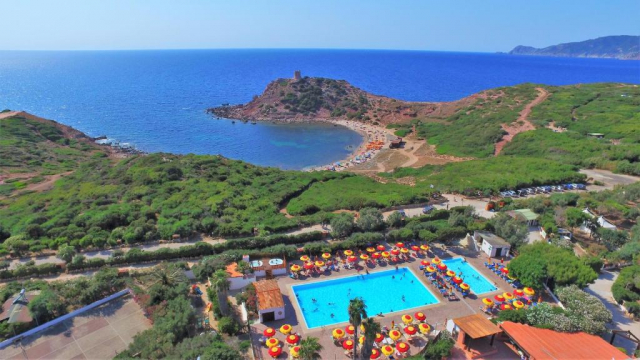 15.06 avion Bucuresti, Italia - Sardinia Alghero, Villaggio Camping Torre Del Porticciolo 704 EURO, 7 nopti, Fara masa