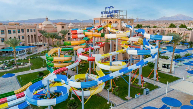 10.05 avion Bucuresti, Egipt - Hurghada Hurghada City, Pickalbatros Aqua Park Resort 587 EURO, 7 nopti, All inclusive