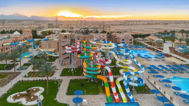 10.05 avion Bucuresti, Egipt - Hurghada Hurghada City, Pickalbatros Aqua Park Resort 587 EURO, 7 nopti, All inclusive