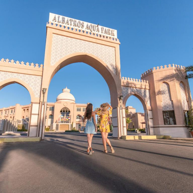 10.05 avion Bucuresti, Egipt - Hurghada Hurghada City, Pickalbatros Aqua Park Resort 587 EURO, 7 nopti, All inclusive