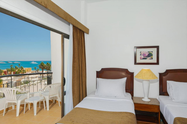29.05 avion Bucuresti, Egipt - Hurghada Hurghada City, Marlin Inn Azur Resort 577 EURO, 7 nopti, All inclusive