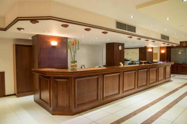 11.06 avion Bucuresti, Grecia - Rhodos Rhodos Town, Manousos City Hotel 597 EURO, 7 nopti, Fara masa