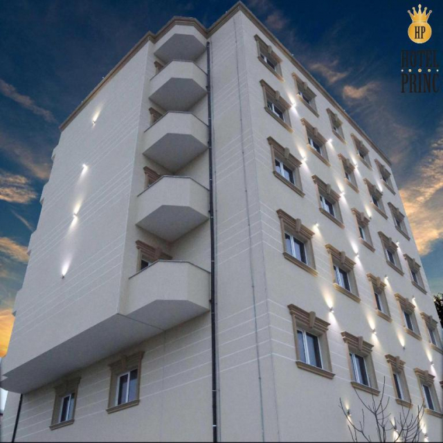 17.06 avion Bucuresti, Albania - Litoral Albania Golem, Hotel Princ 430 EURO, 7 nopti, Mic dejun inclus