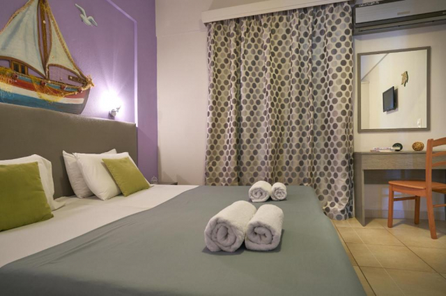 04.06 avion Bucuresti, Grecia - Zakynthos Kalamaki Zakynthos, Elena Studios 459 EURO, 7 nopti, Fara masa