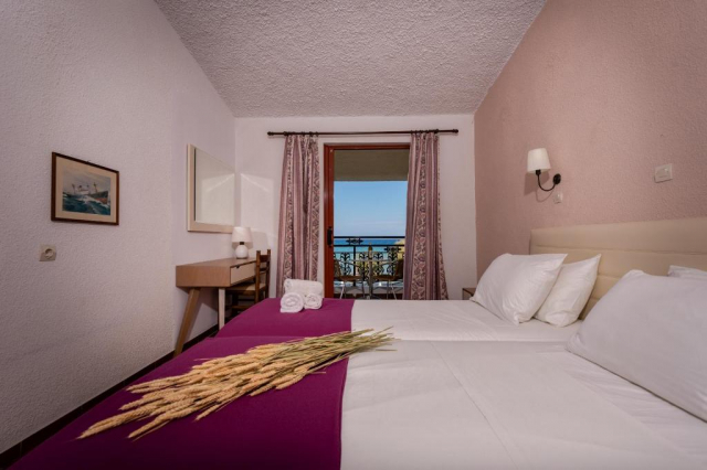 11.06 avion Bucuresti, Grecia - Zakynthos Argassi, Hotel Iliessa Beach 508 EURO, 7 nopti, Mic dejun inclus