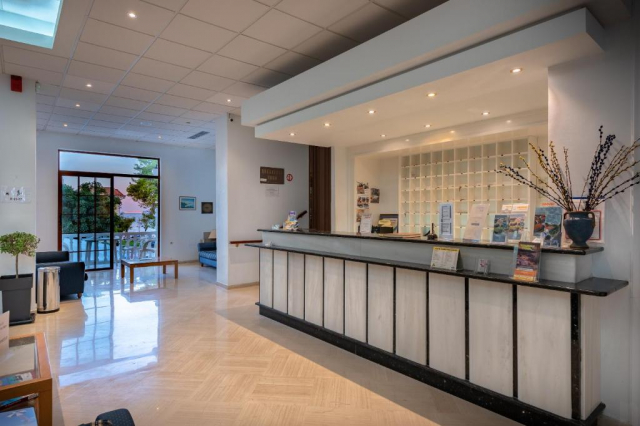 11.06 avion Bucuresti, Grecia - Zakynthos Argassi, Hotel Iliessa Beach 508 EURO, 7 nopti, Mic dejun inclus