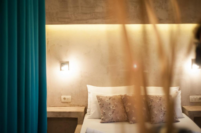 11.06 avion Bucuresti, Grecia - Zakynthos Alykanas, Zante Nest Studios and Apartments 587 EURO, 7 nopti, Fara masa
