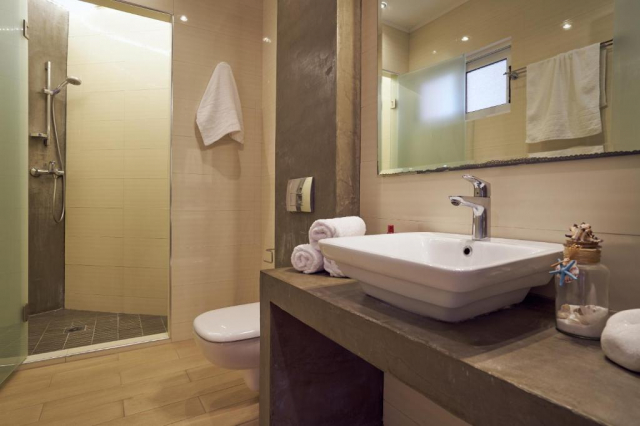 11.06 avion Bucuresti, Grecia - Zakynthos Kalamaki Zakynthos, Hotel Ionion Blue 665 EURO, 7 nopti, Mic dejun inclus