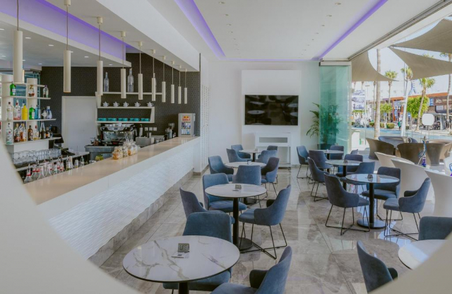 26.05 avion Bucuresti, Cipru - Zona Larnaca Ayia Napa, Hotel River Rock 538 EURO, 7 nopti, Mic dejun inclus