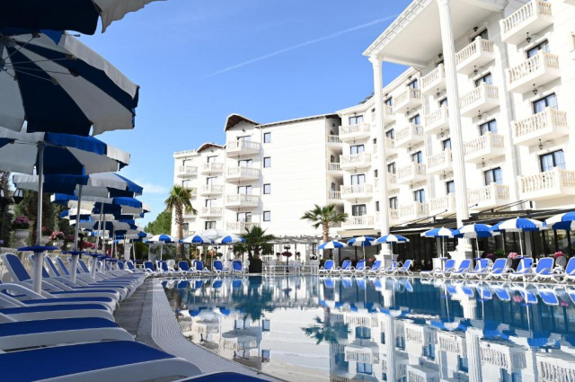 22.07 avion Bucuresti, Albania - Litoral Albania Golem, Hotel Onufri 567 EURO, 7 nopti, Mic dejun inclus