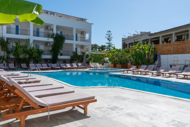 11.06 avion Bucuresti, Grecia - Zakynthos Laganas, Mojo Hotel Laganas Zante 518 EURO, 7 nopti, Fara masa