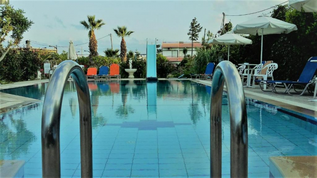 26.06 avion Bucuresti, Grecia - Creta - Heraklion Amoudara, Hotel Violetta 783 EURO, 7 nopti, Mic dejun inclus