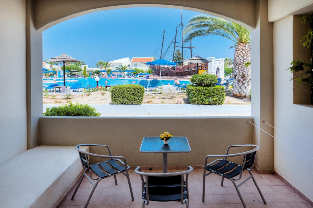 08.06 avion Bucuresti, Grecia - Kos Psalidi, Kipriotis Village Resort 753 EURO, 7 nopti, All inclusive