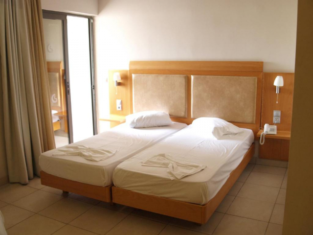 06.07 avion Bucuresti, Grecia - Kos Kos Town, Hotel Saint Constantine 587 EURO, 7 nopti, Fara masa