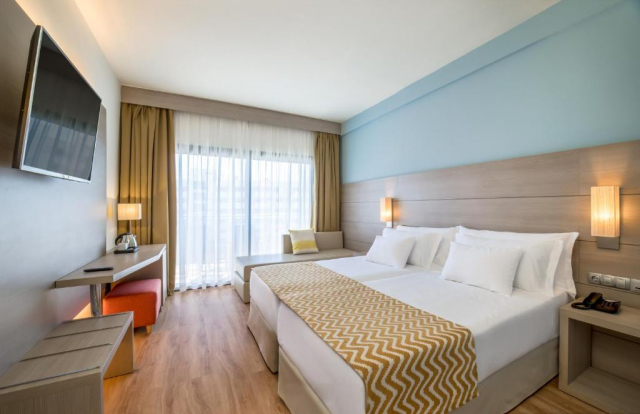06.06 avion Bucuresti, Spania - Gran Canaria Playa del Ingles, Hotel Barceló Margaritas 822 EURO, 7 nopti, Mic dejun inclus