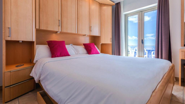 06.06 avion Bucuresti, Spania - Gran Canaria Puerto Rico, Bahia Blanca 685 EURO, 7 nopti, Mic dejun inclus