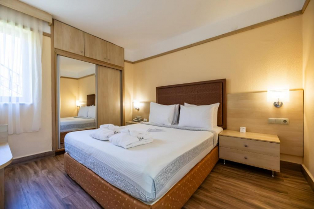 30.05 avion Bucuresti, Turcia - Antalya Side, VONRESORT Golden Beach & Aqua - Kids Concept 930 EURO, 7 nopti, Ultra all inclusive
