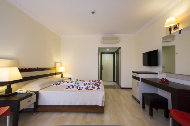 23.05 avion Bucuresti, Turcia - Antalya Side, Hotel Orfeus Park 400 EURO, 7 nopti, All inclusive