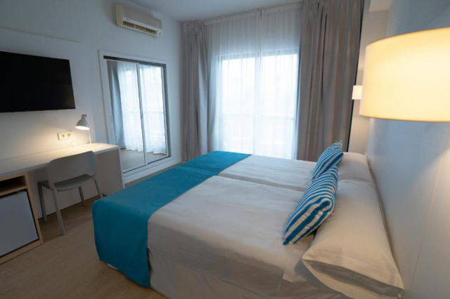 24.05 avion Bucuresti, Spania - Costa del Sol - Malaga Torremolinos, Bluesea Costa Serena (Ex. Royal Costa) 812 EURO, 7 nopti, Mic dejun inclus