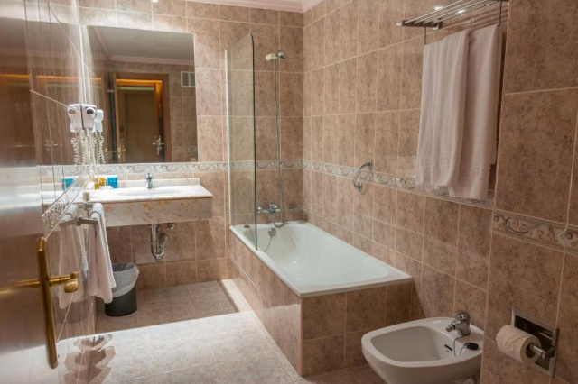 24.05 avion Bucuresti, Spania - Costa del Sol - Malaga Torremolinos, Bluesea Costa Serena (Ex. Royal Costa) 812 EURO, 7 nopti, Mic dejun inclus