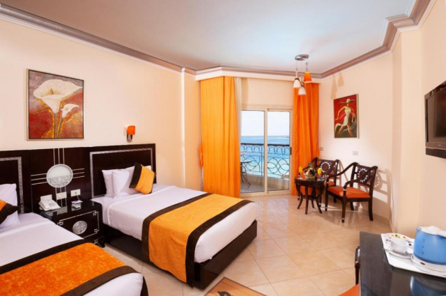12.06 avion Iasi, Egipt - Hurghada Hurghada City, Sphinx Aqua Park Beach Resort 538 EURO, 7 nopti, All inclusive