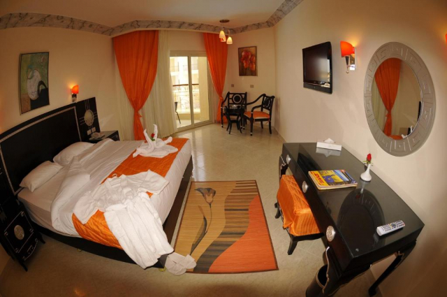 12.06 avion Iasi, Egipt - Hurghada Hurghada City, Sphinx Aqua Park Beach Resort 538 EURO, 7 nopti, All inclusive
