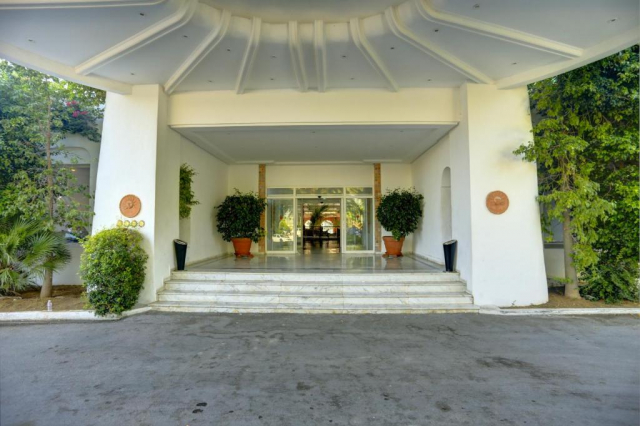 13.06 avion Bucuresti, Tunisia - Regiunea Hammamet Hammamet, Hammamet Garden 636 EURO, 7 nopti, All inclusive
