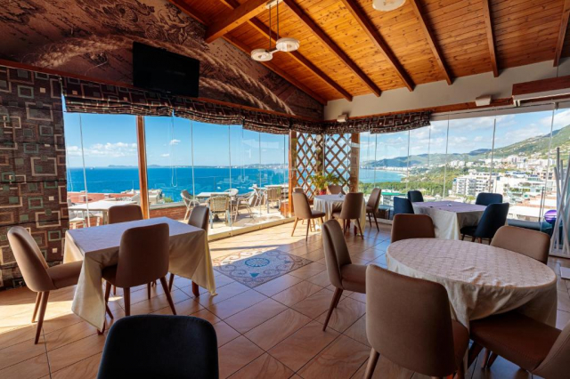 17.06 avion Cluj Napoca, Albania - Litoral Albania Vlora, Hotel Aliko 459 EURO, 7 nopti, Mic dejun inclus