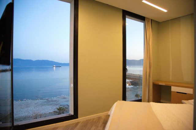 17.06 avion Cluj Napoca, Albania - Litoral Albania Vlora, Hotel Bologna 489 EURO, 7 nopti, Mic dejun inclus