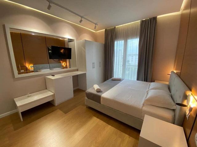 17.06 avion Cluj Napoca, Albania - Litoral Albania Durres, Hotel Edart 645 EURO, 7 nopti, Demipensiune inclusa