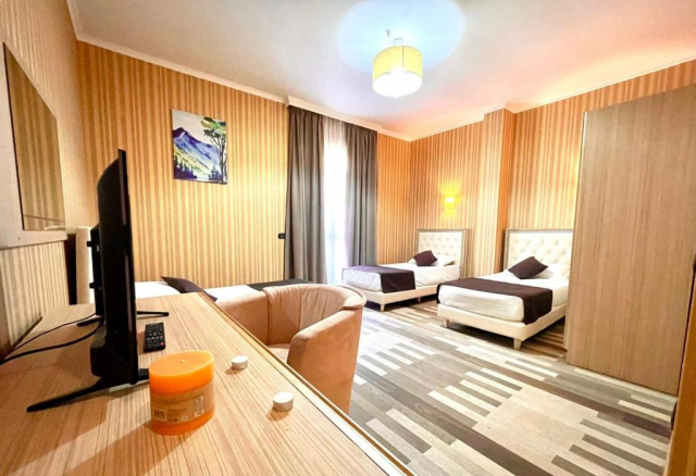 24.06 avion Cluj Napoca, Albania - Litoral Albania Durres, Hotel AMH Durres 538 EURO, 7 nopti, Mic dejun inclus