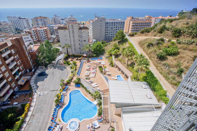19.06 avion Bucuresti, Spania - Costa Brava - Barcelona Calella, Hotel Oasis Park Splash 871 EURO, 7 nopti, Fara masa