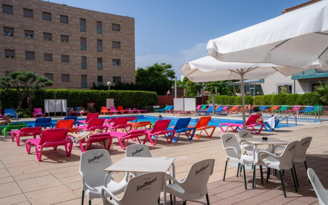 03.07 avion Bucuresti, Spania - Costa Brava - Barcelona Calella, Medplaya Hotel Santa Monica 890 EURO, 7 nopti, Demipensiune inclusa