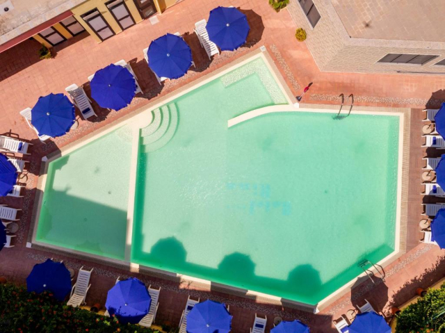 08.06 avion Bucuresti, Italia - Sardinia Alghero, Rina Hotel 783 EURO, 7 nopti, Mic dejun inclus