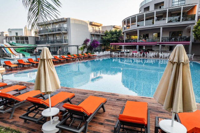 06.06 avion Bucuresti, Turcia - Regiunea Marea Egee Bodrum, Bodrum Beach Resort 518 EURO, 7 nopti, Mic dejun inclus