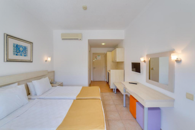 06.06 avion Bucuresti, Turcia - Regiunea Marea Egee Bodrum, Natur Garden Hotel 596 EURO, 7 nopti, All inclusive