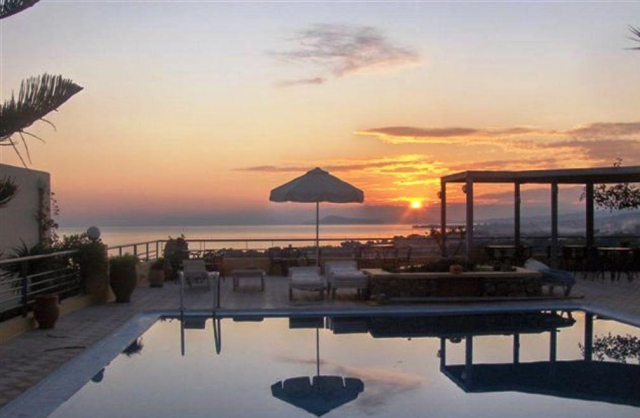 489 EUR - Last Minute zbor din Bucuresti Grecia - Insula Creta Hotel Aphea Village