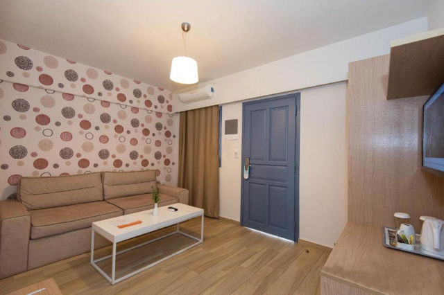 09.07 avion Bucuresti, Grecia - Creta - Heraklion Malia, Solimar Ruby 988 EURO, 7 nopti, All inclusive