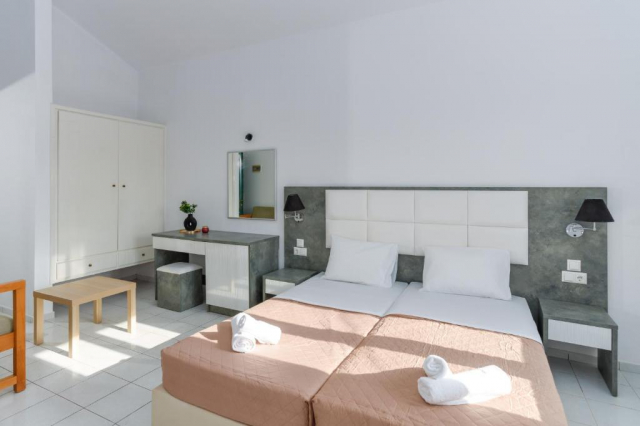 11.06 avion Bucuresti, Grecia - Creta - Heraklion Malia, Malia Energy by Estia 469 EURO, 7 nopti, Fara masa