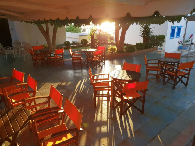 11.06 avion Bucuresti, Grecia - Creta - Heraklion Stalida, Amazones Villas Apartments 469 EURO, 7 nopti, Fara masa
