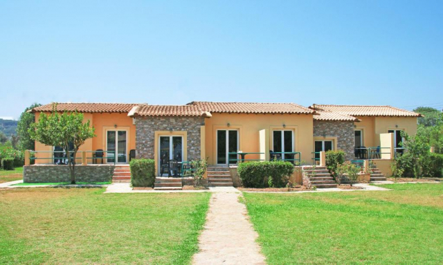 30.06 avion Bucuresti, Grecia - Corfu Kavos, Koulouris Beach Hotel 587 EURO, 7 nopti, Fara masa