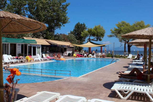 30.06 avion Bucuresti, Grecia - Corfu Kavos, Koulouris Beach Hotel 587 EURO, 7 nopti, Fara masa