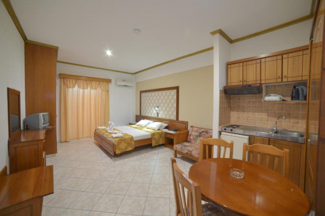 04.08 avion Bucuresti, Grecia - Corfu Sidari, Angelina Hotel & Apartments 783 EURO, 7 nopti, Mic dejun inclus
