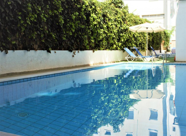 06.08 avion Bucuresti, Grecia - Creta - Heraklion Agios Nikolaos, Apollon Agios Nikolaos (adults only) 675 EURO, 7 nopti, Mic dejun inclus