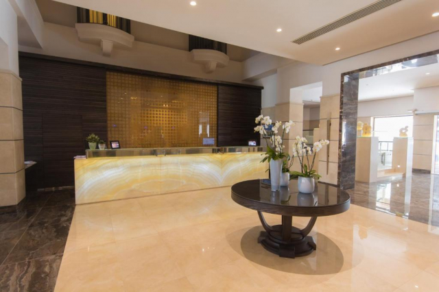 12.06 avion Bucuresti, Malta Mellieha, Maritim Antonine Hotel & Spa 792 EURO, 7 nopti, Fara masa