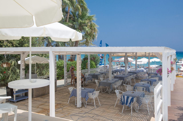 08.06 avion Cluj Napoca, Cipru - Zona Larnaca Protaras, Iliada Beach Hotel 694 EURO, 7 nopti, Demipensiune inclusa